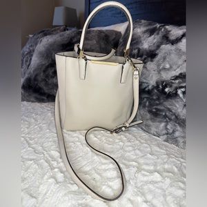 Coach Bucket Bag, beige /off white. In good condition.